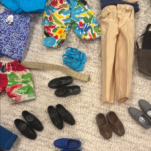 Vintage Ken dolls, clothing and accessories - Picture 7 of 8